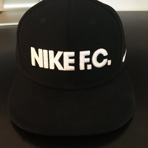 nike fc snapback